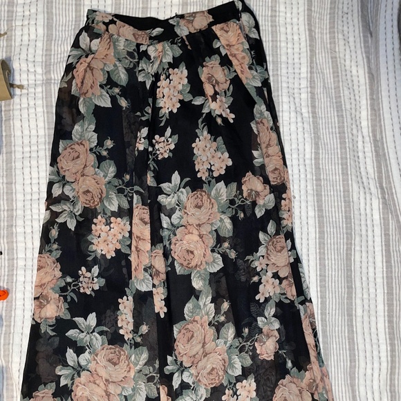Floral Maxi Skirt - Picture 2 of 3